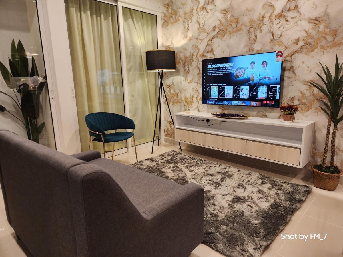 Seaview Luxury At The Shore Apartment Kota Kinabalu