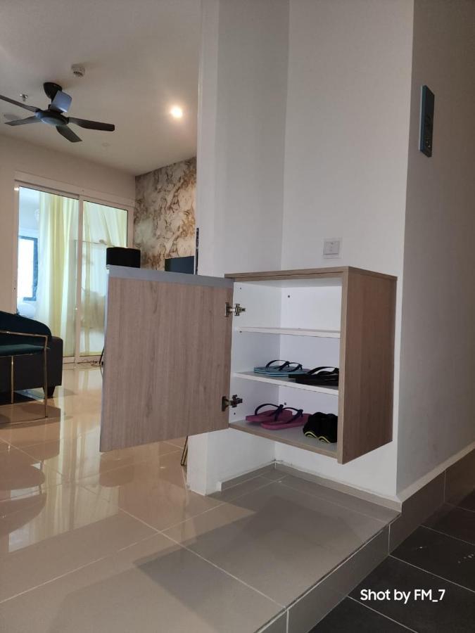 Seaview Luxury At The Shore Apartment