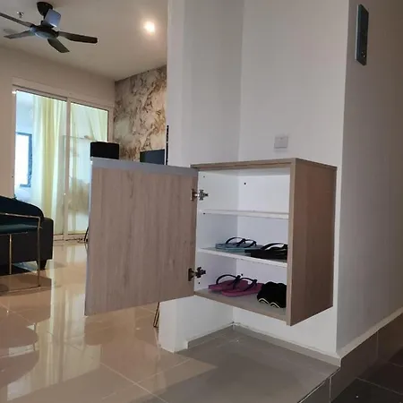 Seaview Luxury Suites At The Shore Kota Kinabalu Exterior photo